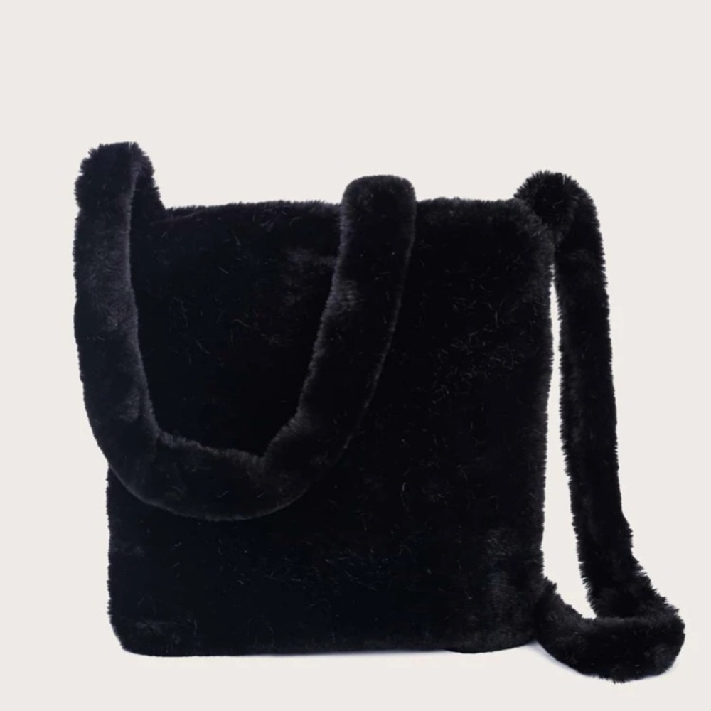 Black fluffy bag (crossbody)